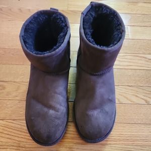 Ugg Short Boots